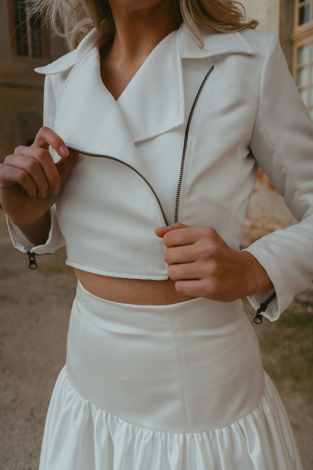 Veste de mariée perfecto en satin duchesse, création Toulouse